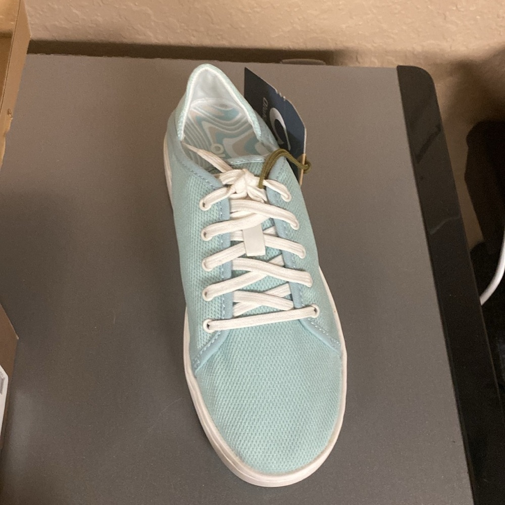 NEW _ Olukai - Pehuea Lī Women’s Sneakers - Swell/White Sand size 7